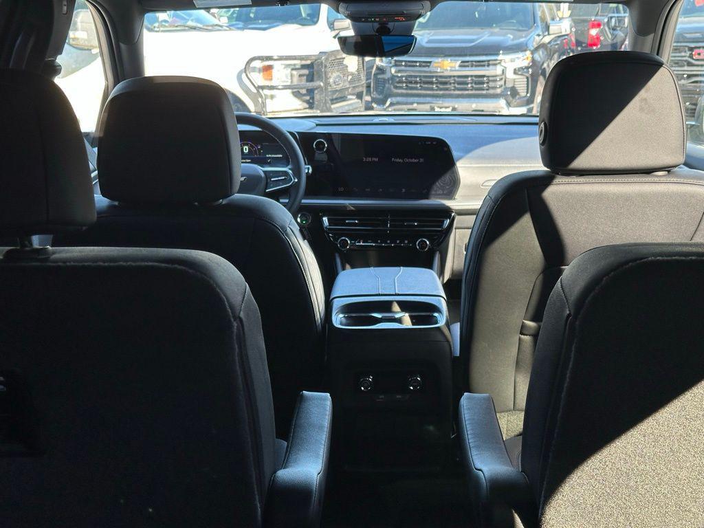 new 2026 Chevrolet Traverse car, priced at $41,284