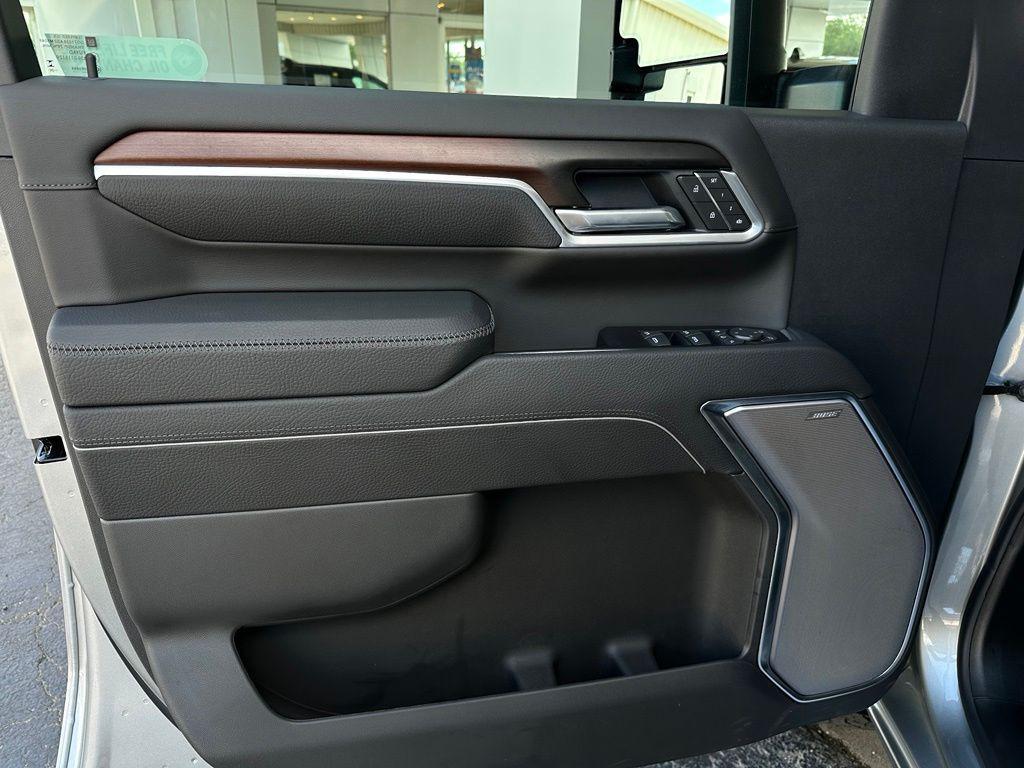 new 2026 GMC Sierra 2500 car, priced at $80,762