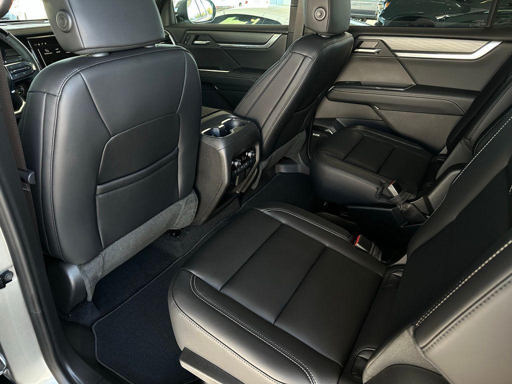 new 2026 GMC Acadia car, priced at $51,622