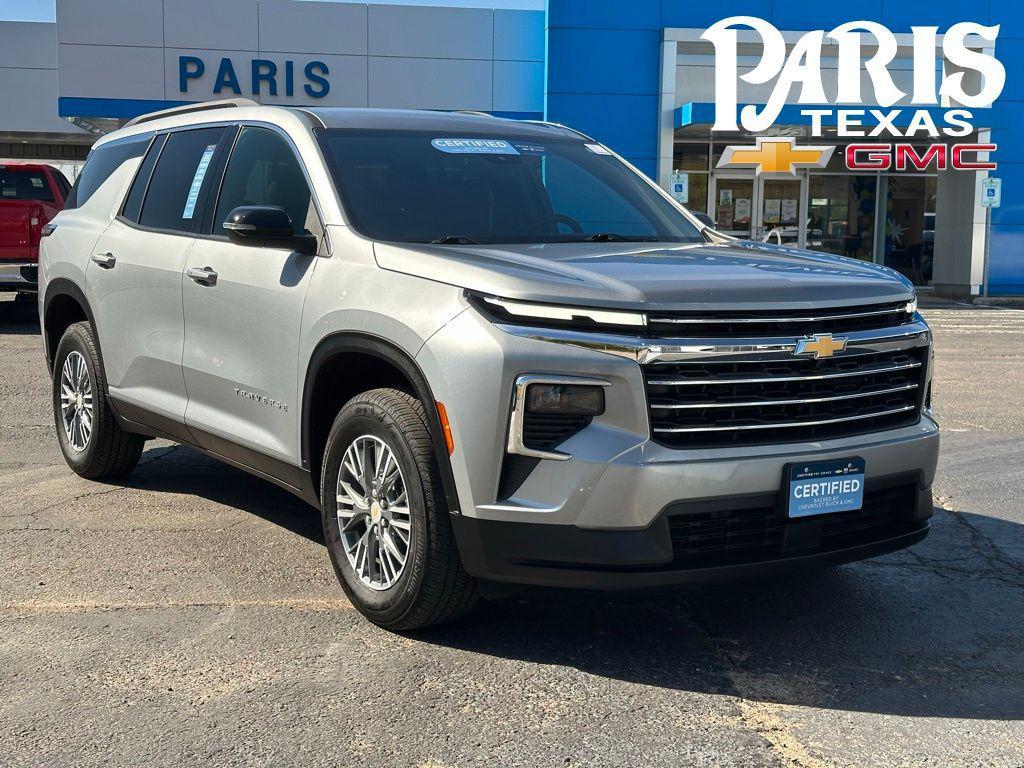 used 2025 Chevrolet Traverse car, priced at $35,659