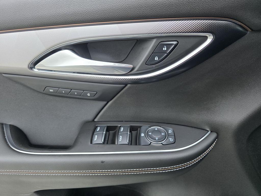 used 2024 Buick Envision car, priced at $29,900