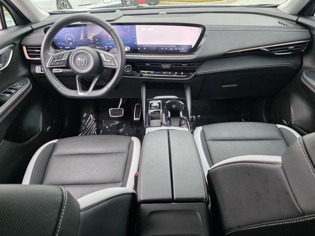 used 2024 Buick Envision car, priced at $29,900