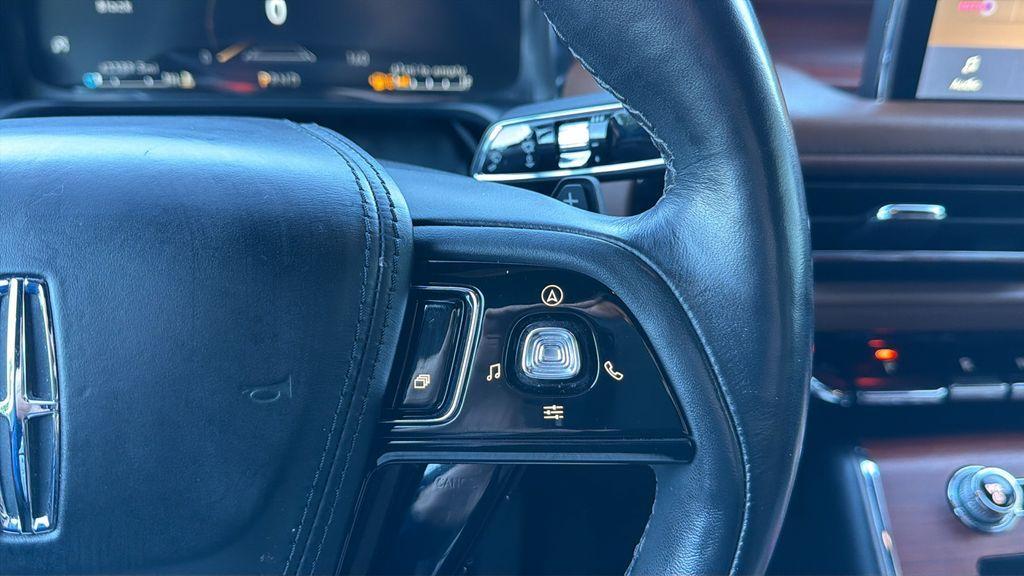 used 2023 Lincoln Aviator car, priced at $45,900