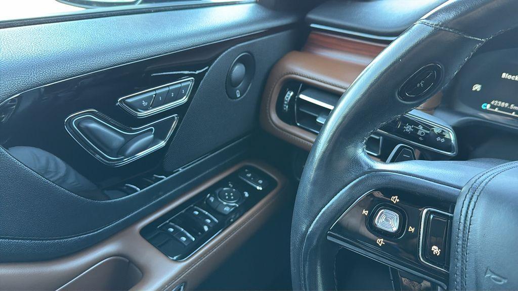 used 2023 Lincoln Aviator car, priced at $45,900