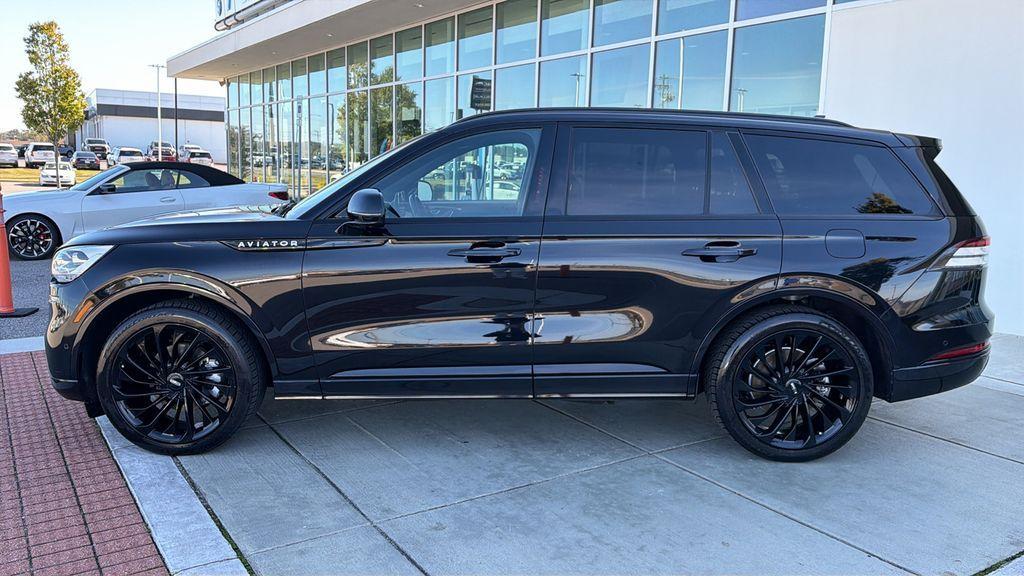 used 2023 Lincoln Aviator car, priced at $45,900