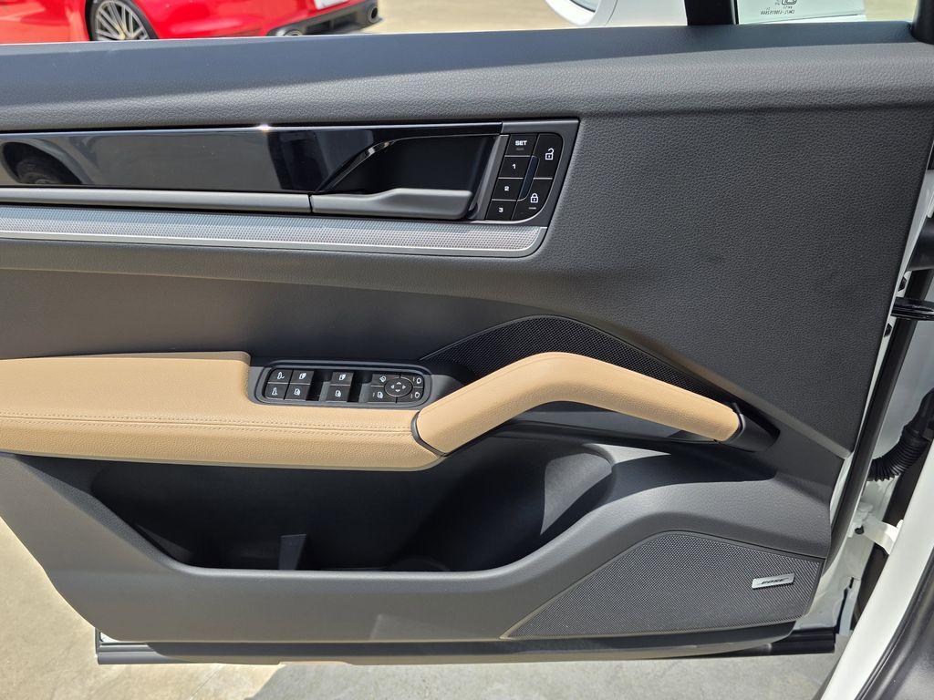 new 2025 Porsche Cayenne car, priced at $107,775