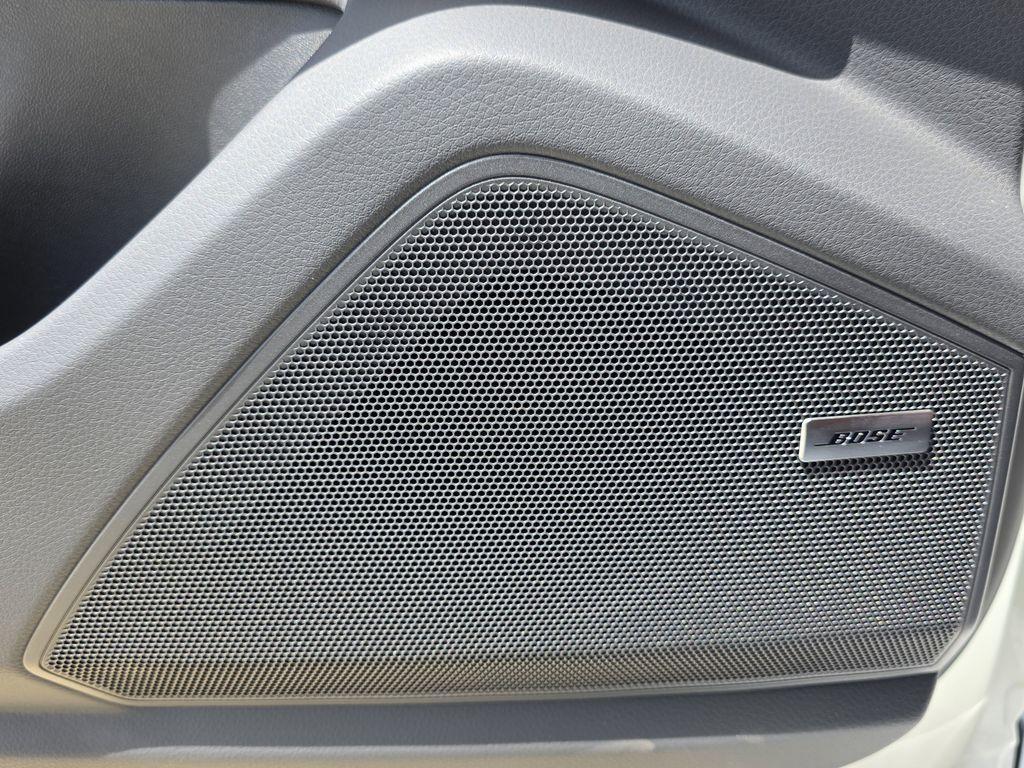 new 2025 Porsche Cayenne car, priced at $107,775