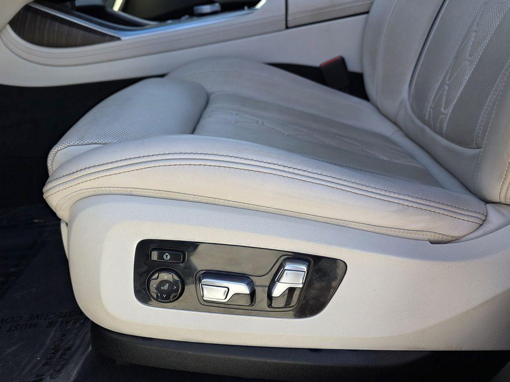 used 2024 BMW X7 car, priced at $58,900