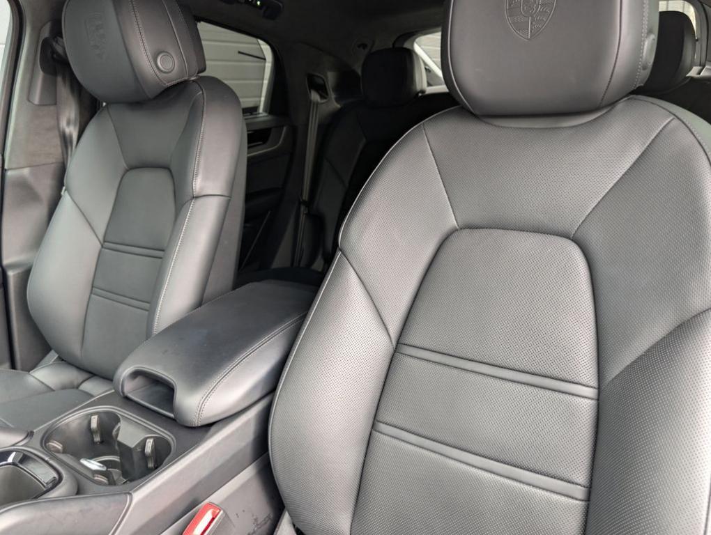 used 2025 Porsche Cayenne car, priced at $171,900