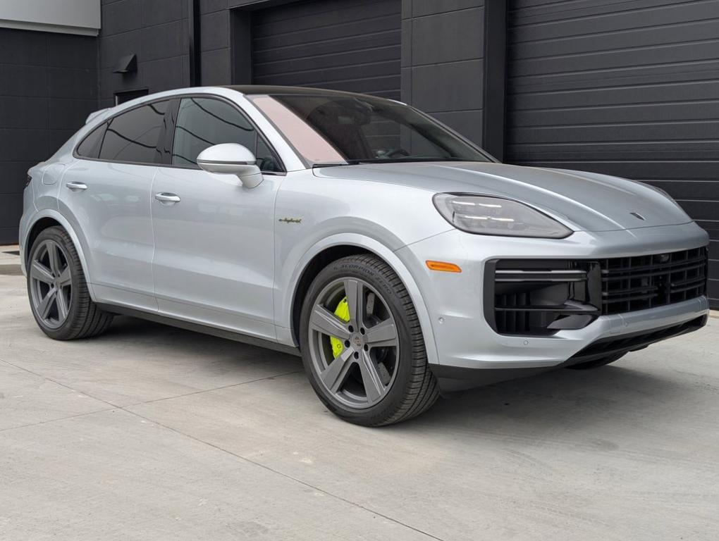 used 2025 Porsche Cayenne car, priced at $171,900
