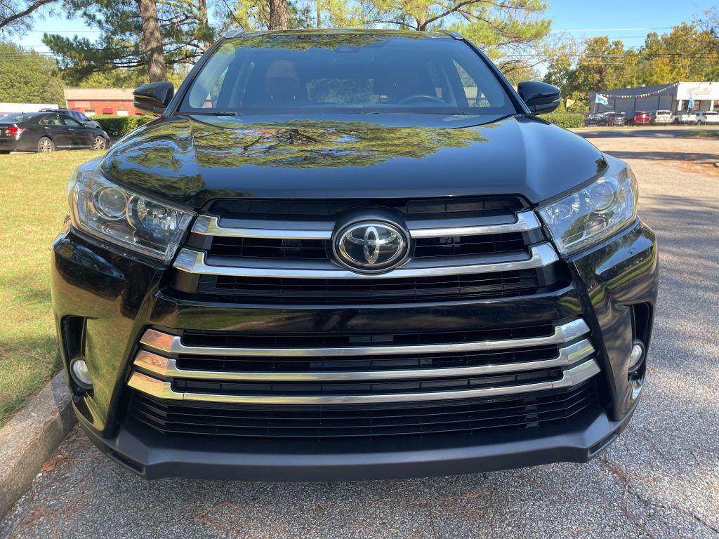 used 2017 Toyota Highlander car, priced at $17,995
