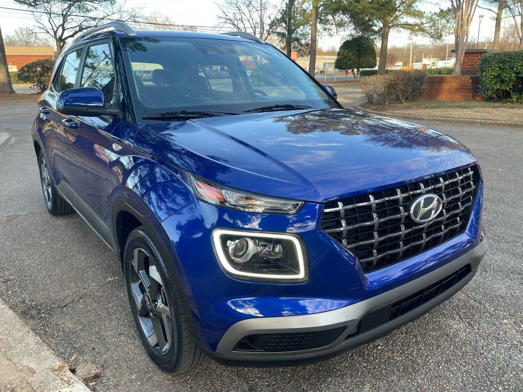 used 2023 Hyundai Venue car, priced at $17,995