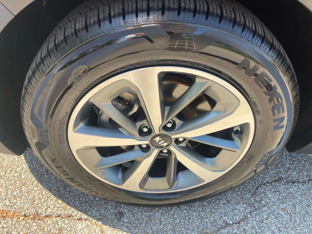 used 2020 Kia Sorento car, priced at $16,992