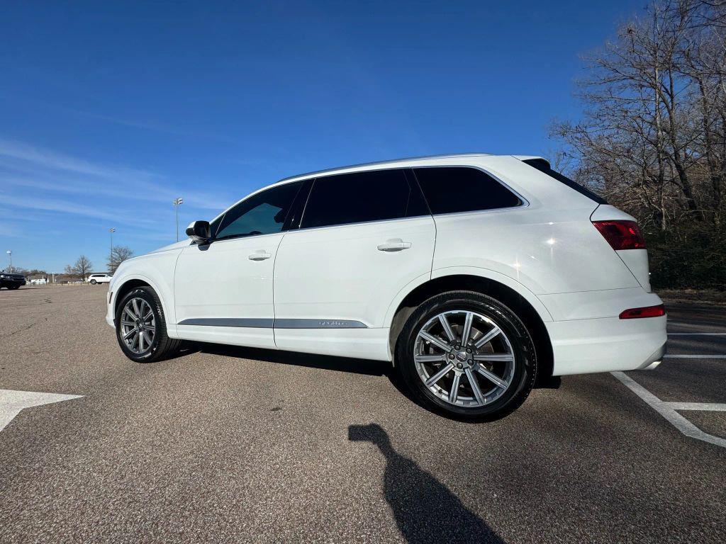 used 2018 Audi Q7 car, priced at $20,999