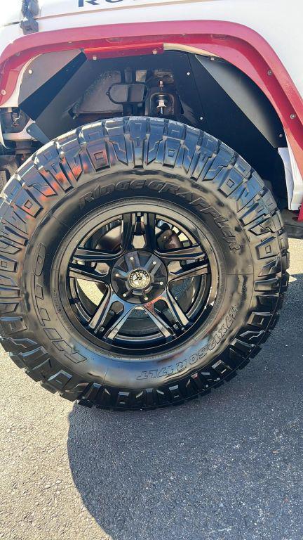 used 2015 Jeep Wrangler Unlimited car, priced at $20,688