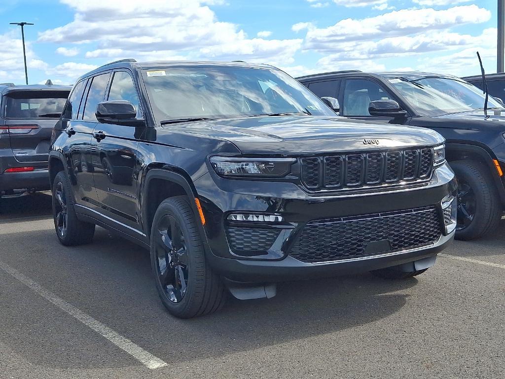 new 2025 Jeep Grand Cherokee car, priced at $44,846