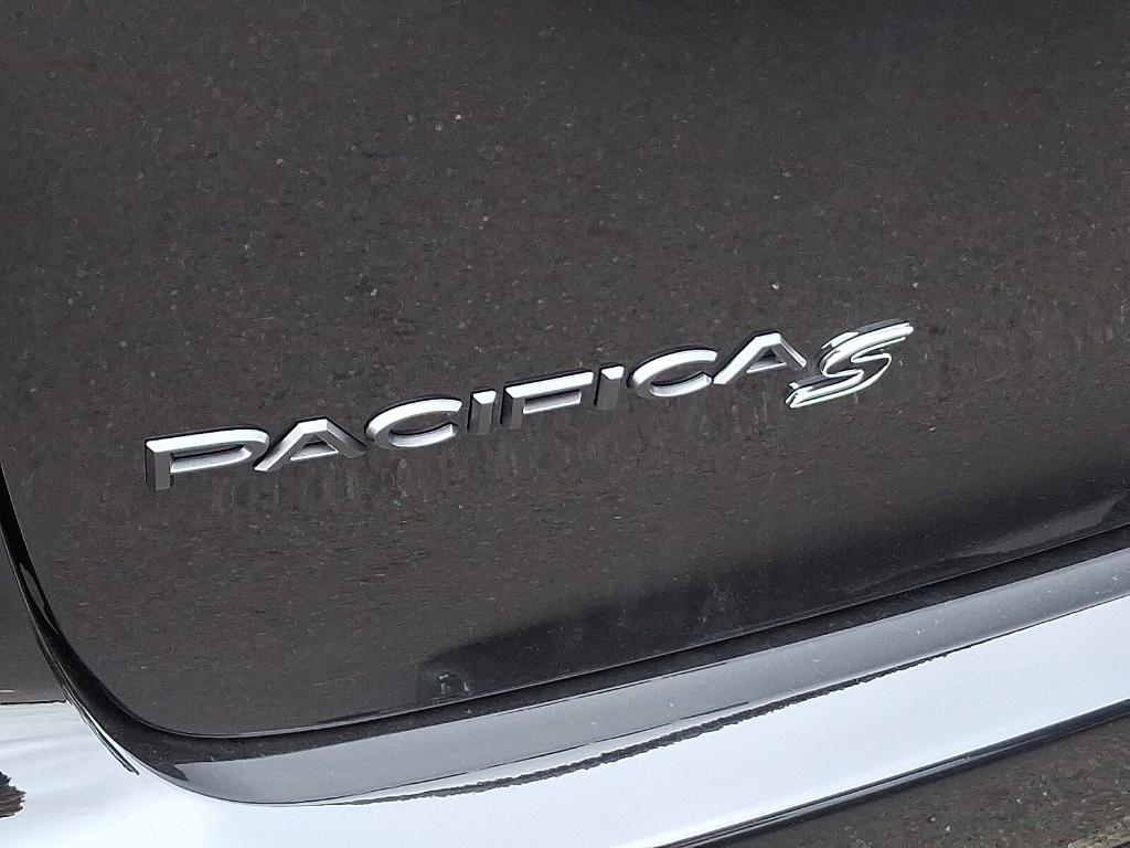 new 2026 Chrysler Pacifica car, priced at $42,495