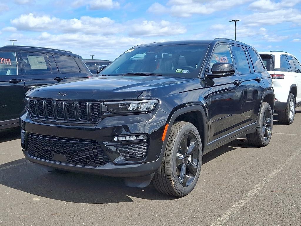 new 2025 Jeep Grand Cherokee car, priced at $49,771