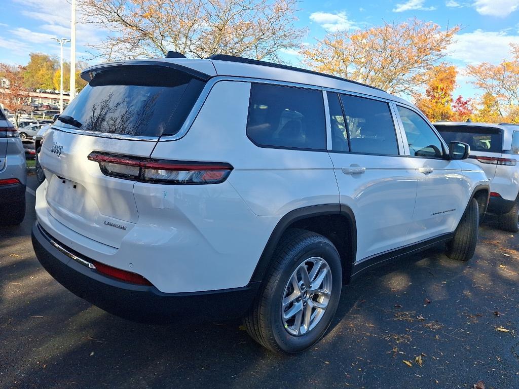 new 2025 Jeep Grand Cherokee L car, priced at $42,300