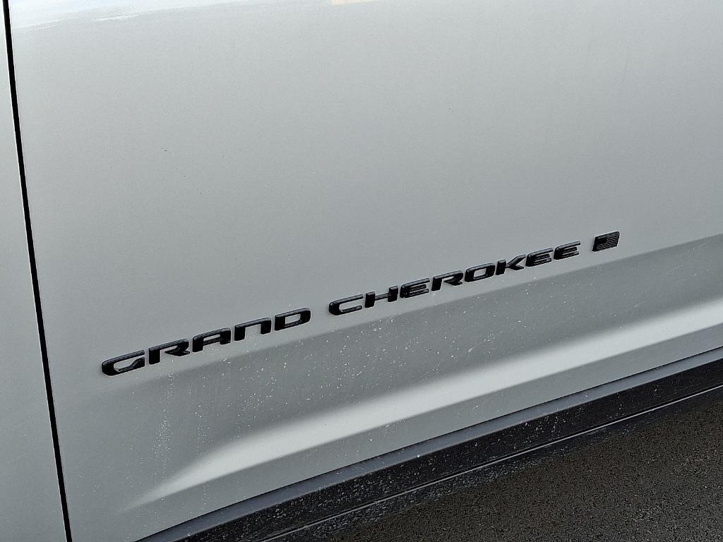 new 2025 Jeep Grand Cherokee L car, priced at $52,321