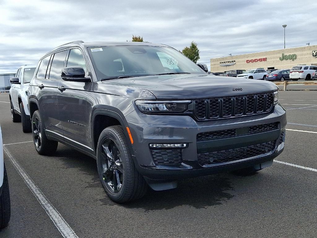 new 2025 Jeep Grand Cherokee L car, priced at $51,821
