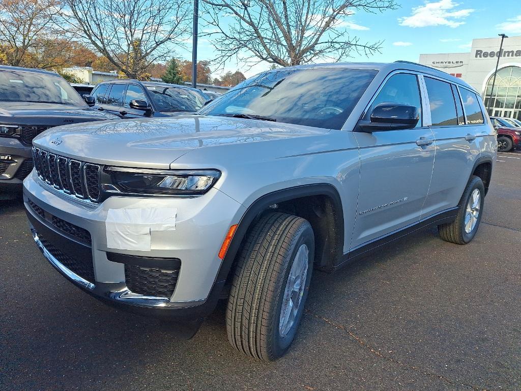 new 2025 Jeep Grand Cherokee L car, priced at $42,895