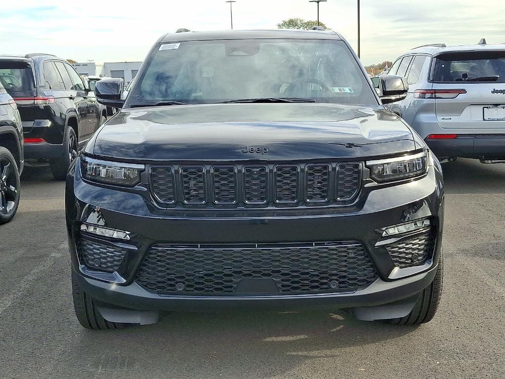 new 2025 Jeep Grand Cherokee car, priced at $49,771