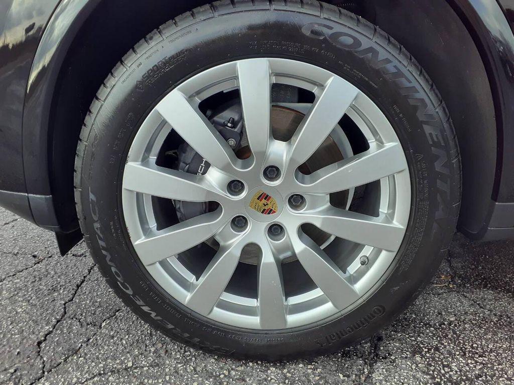 2017 Black Porsche Cayenne