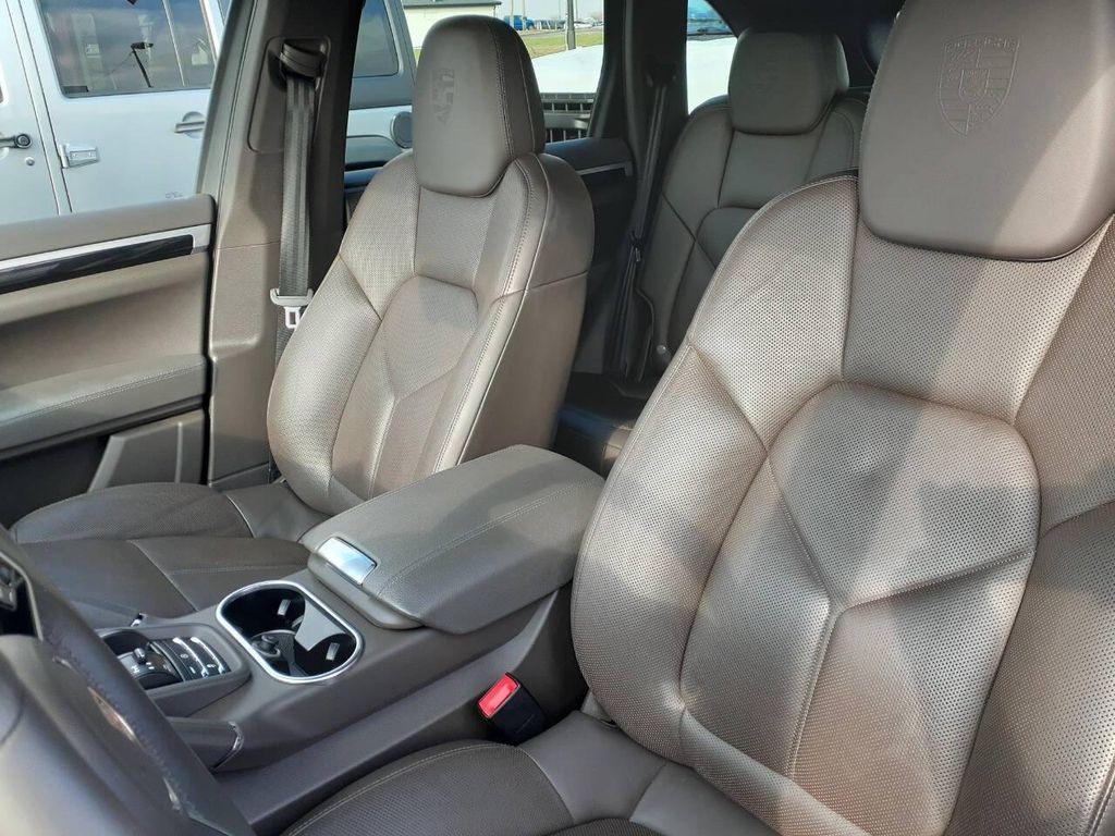 2017 Black Porsche Cayenne