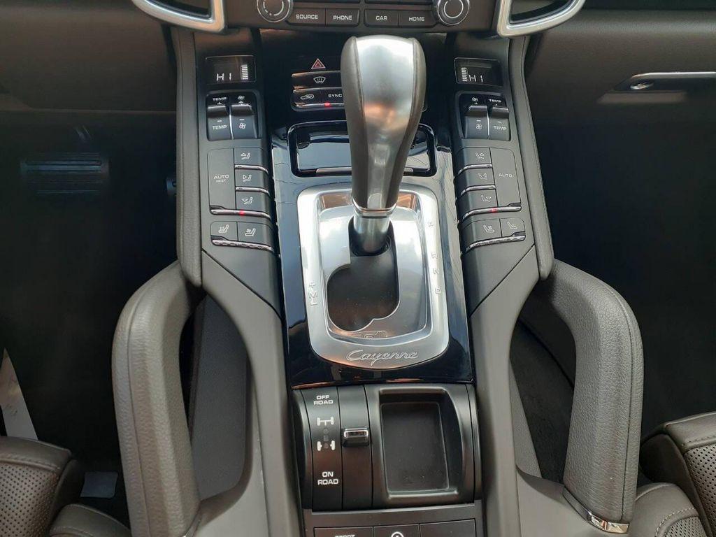 2017 Black Porsche Cayenne