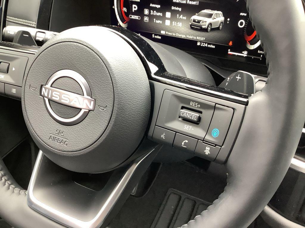 new 2025 Nissan Pathfinder car, priced at $44,032