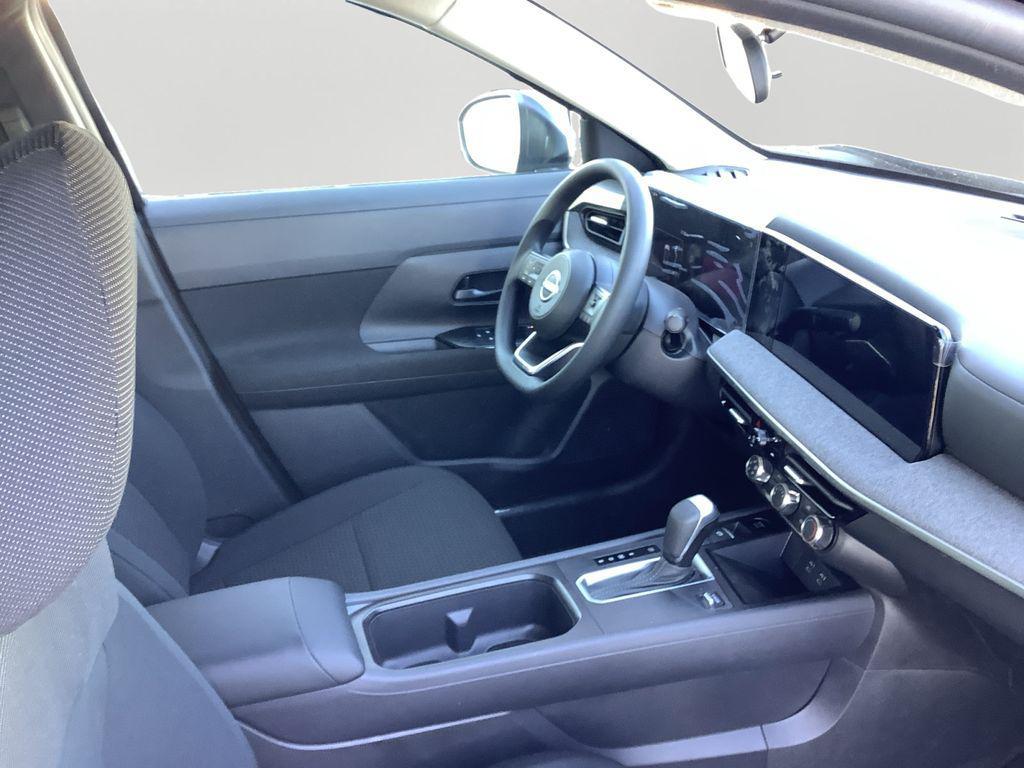 new 2026 Nissan Kicks car, priced at $25,346