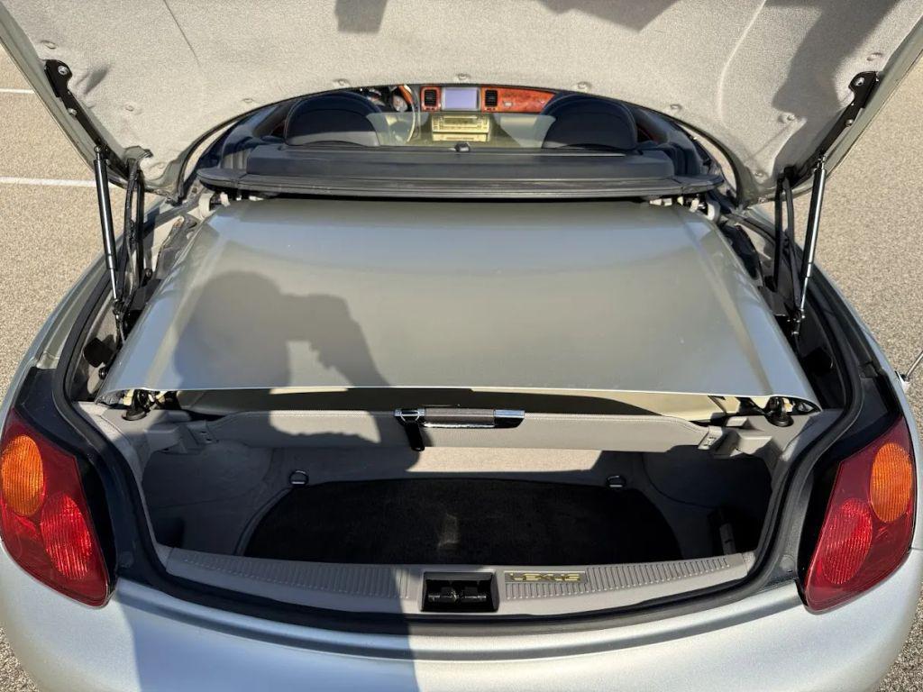 used 2002 Lexus SC 430 car, priced at $17,997