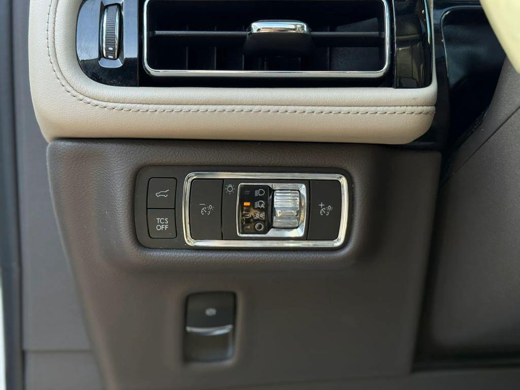 used 2021 Lincoln Nautilus car, priced at $21,797