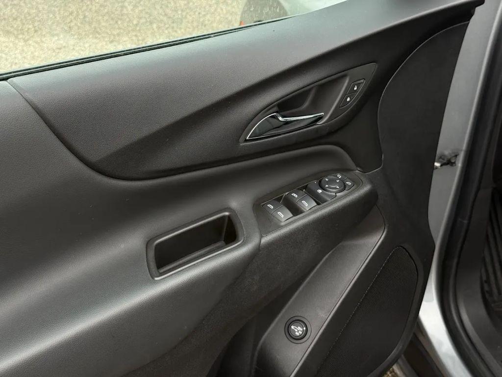 used 2024 Chevrolet Equinox car, priced at $18,997