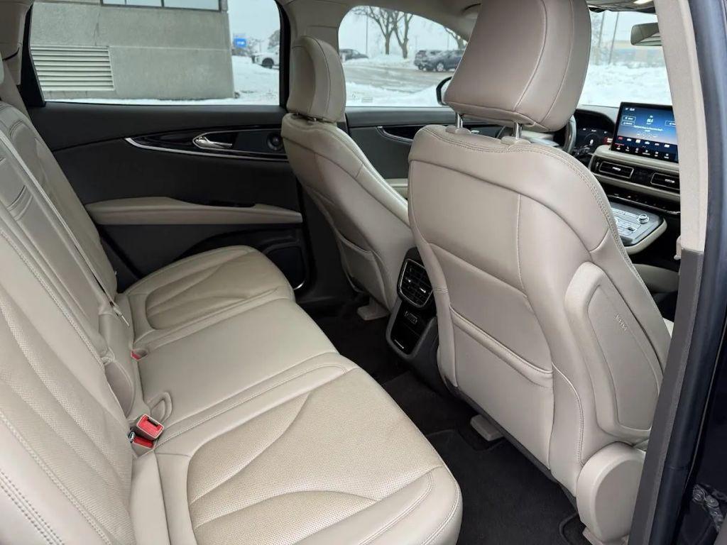 used 2021 Lincoln Nautilus car, priced at $23,497