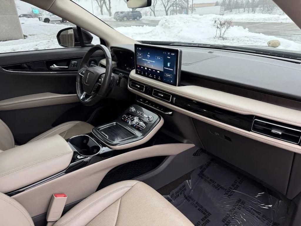 used 2021 Lincoln Nautilus car, priced at $23,497