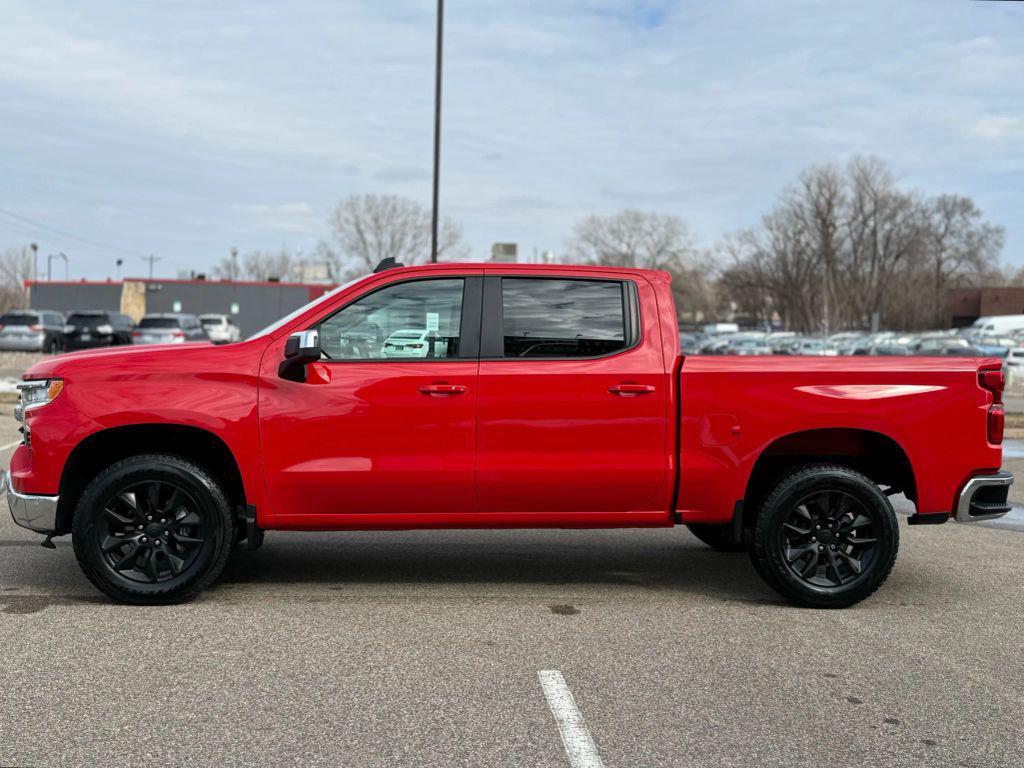 used 2024 Chevrolet Silverado 1500 car, priced at $35,997