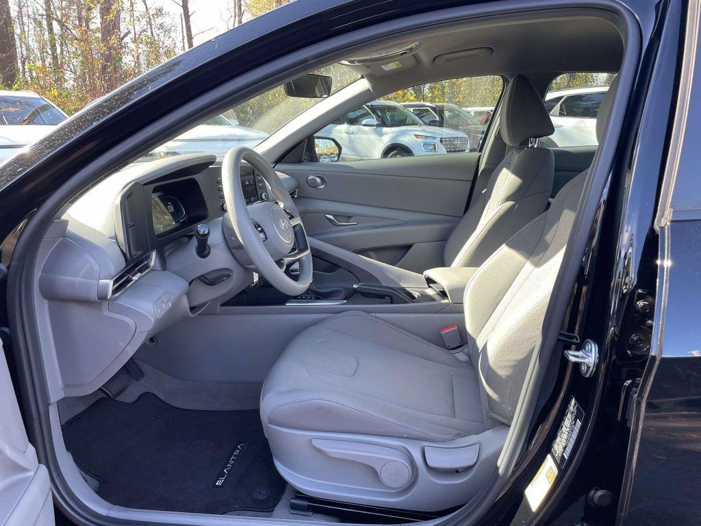 new 2025 Hyundai Elantra car, priced at $20,313