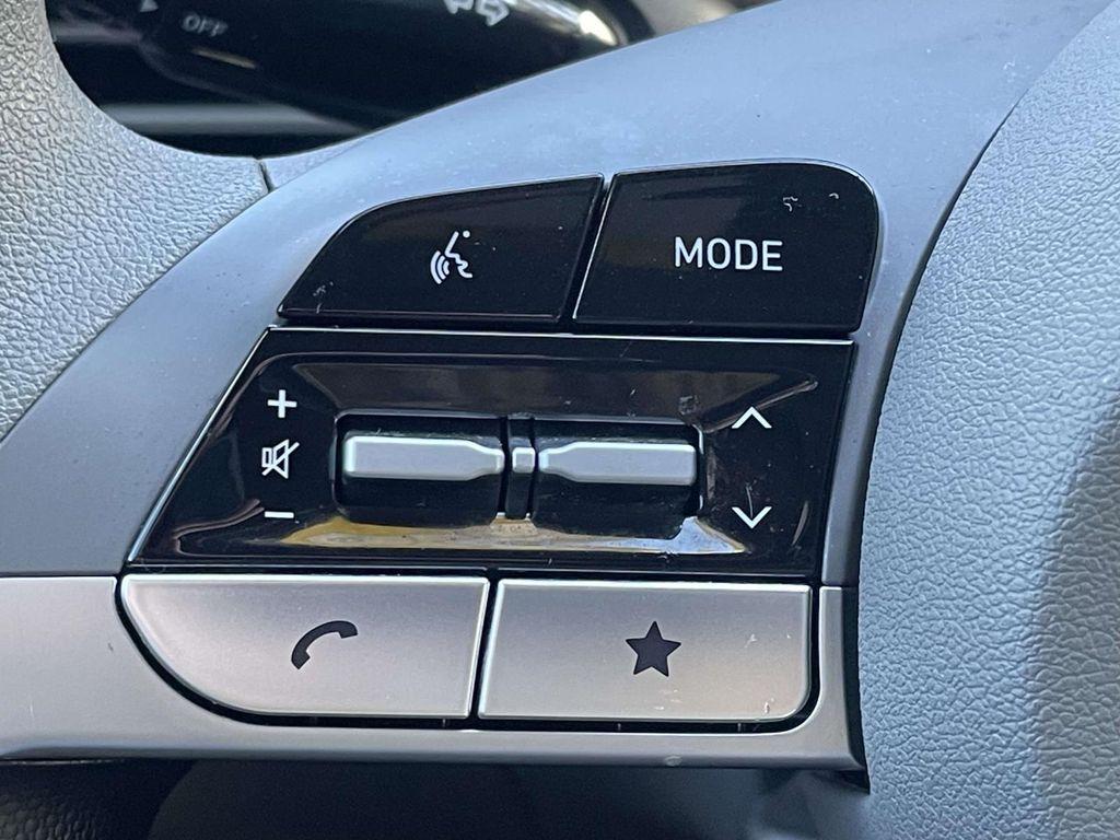 new 2025 Hyundai Elantra car, priced at $20,313
