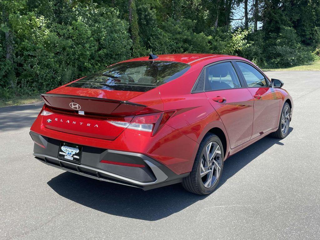 new 2025 Hyundai Elantra car, priced at $20,807