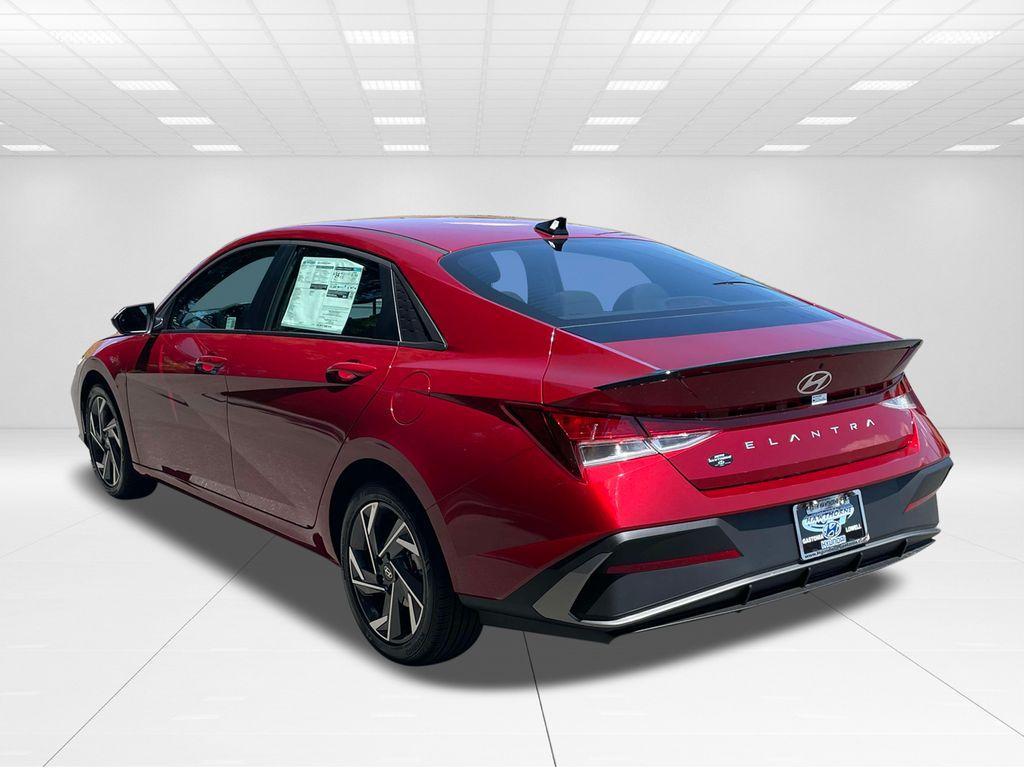 new 2025 Hyundai Elantra car, priced at $20,807