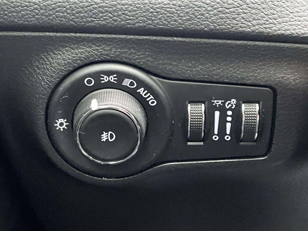 used 2020 Jeep Compass car, priced at $19,015