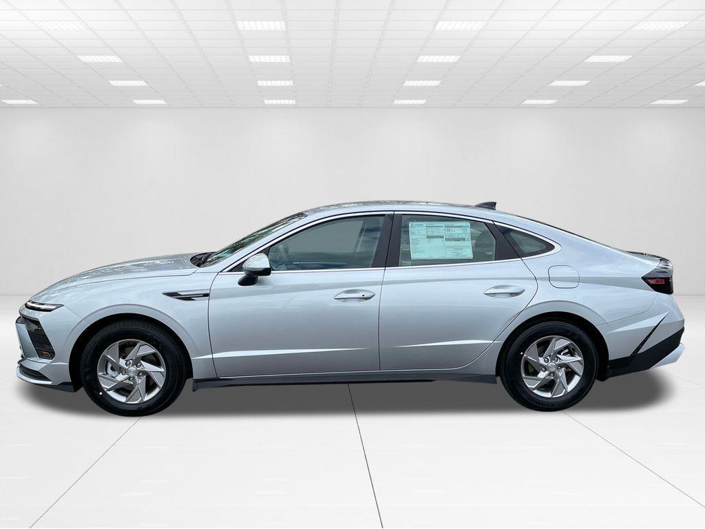 new 2025 Hyundai Sonata car, priced at $25,256