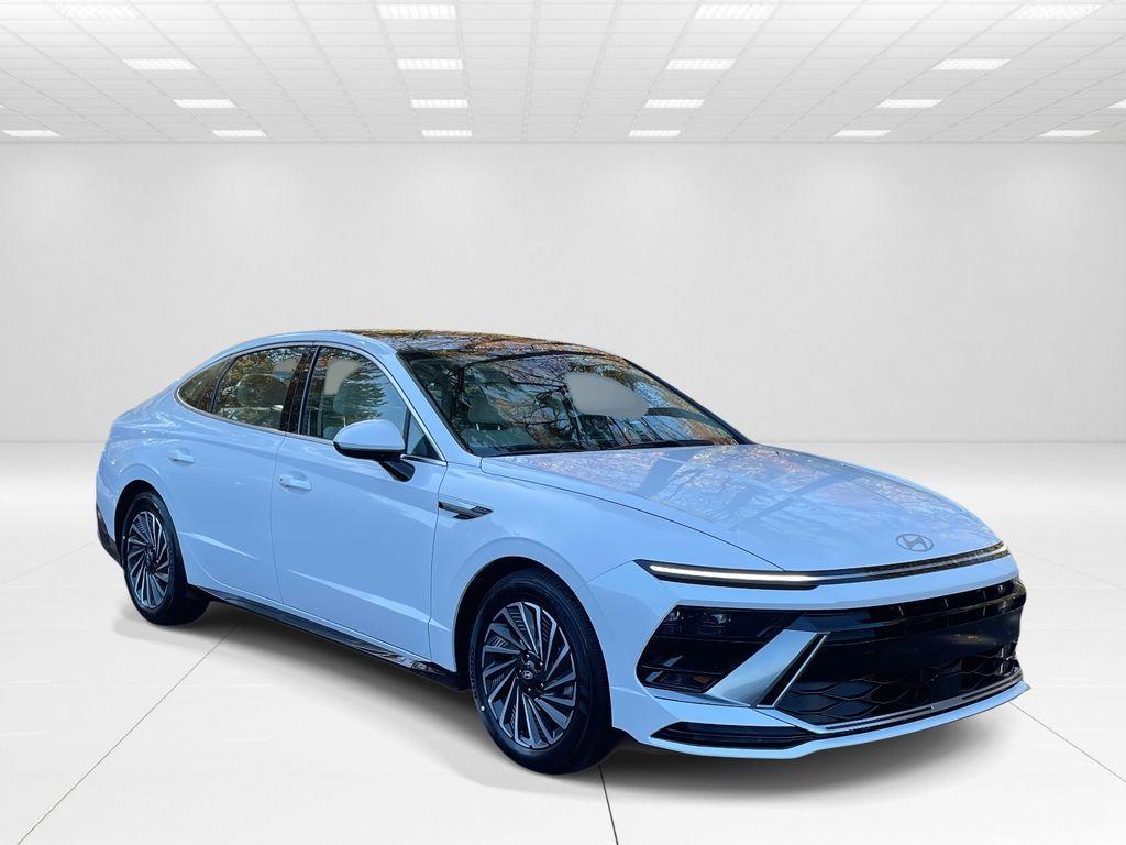 new 2026 Hyundai Sonata Hybrid car, priced at $33,879