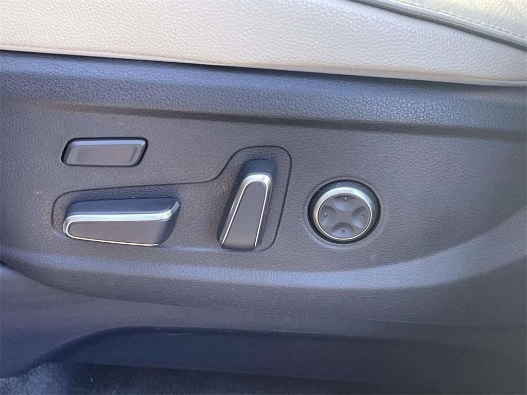 used 2023 Hyundai Palisade car, priced at $37,900