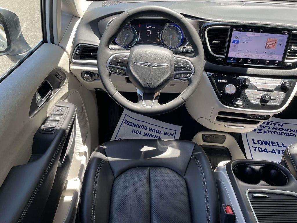 used 2023 Chrysler Pacifica car, priced at $24,887