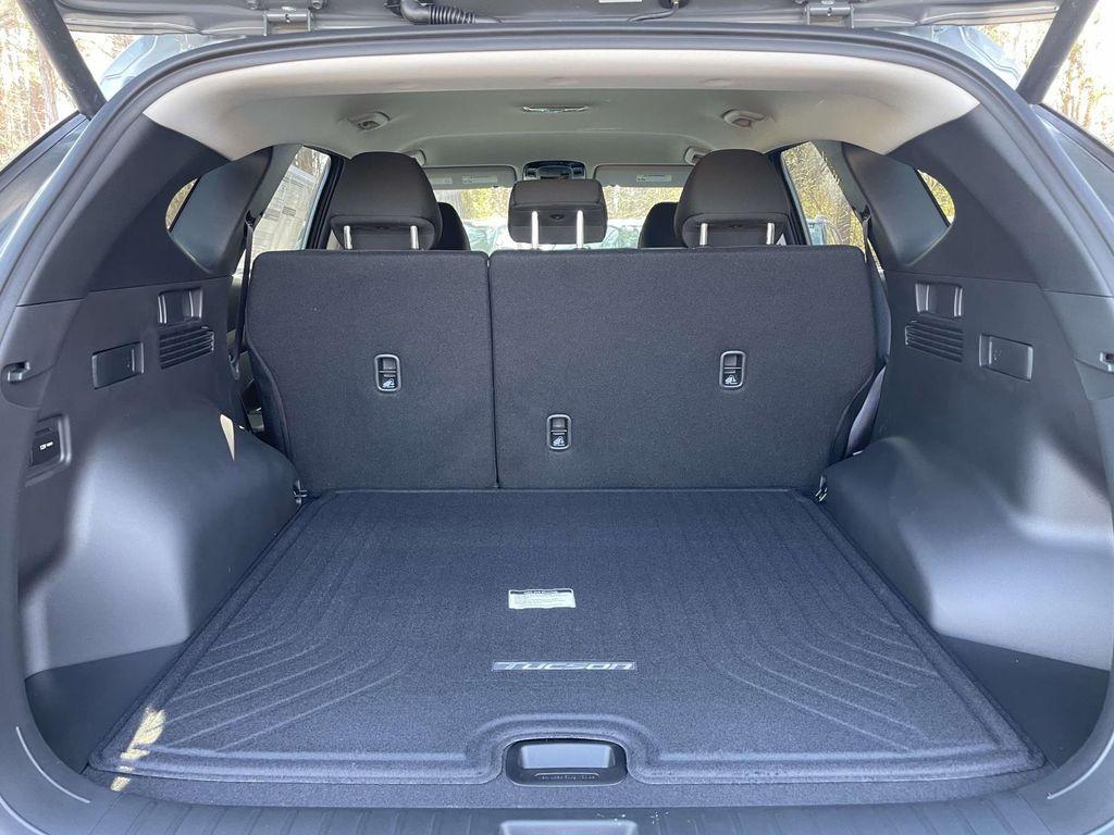 new 2026 Hyundai TUCSON Hybrid car, priced at $35,197