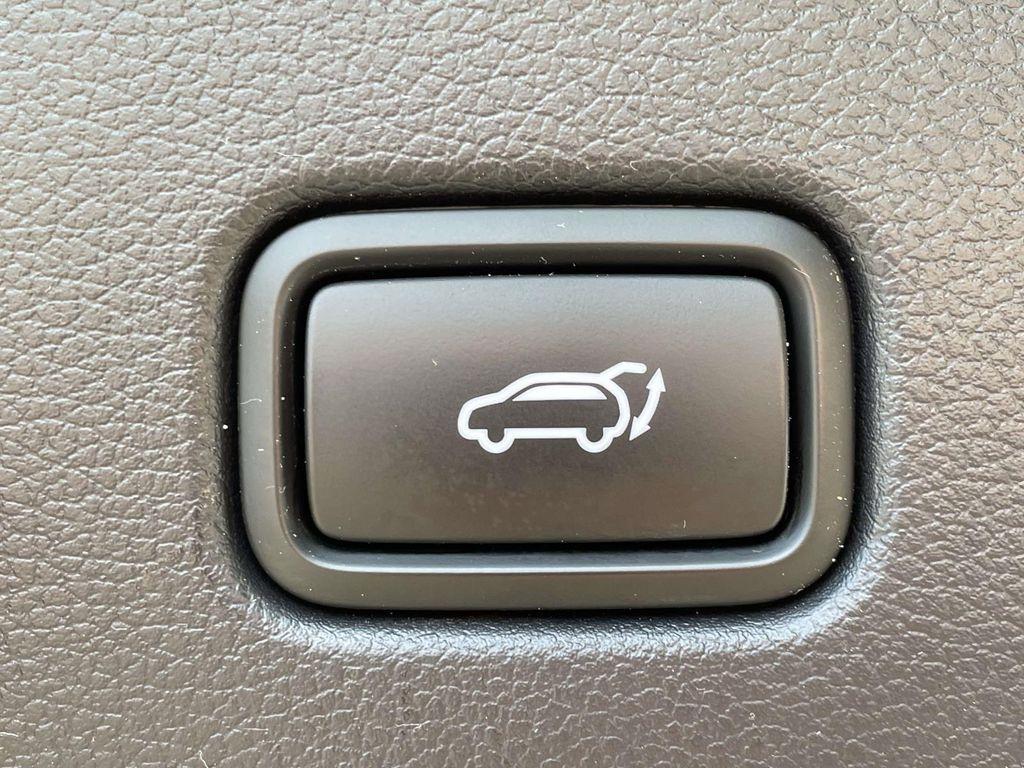 used 2024 Hyundai Palisade car, priced at $37,668