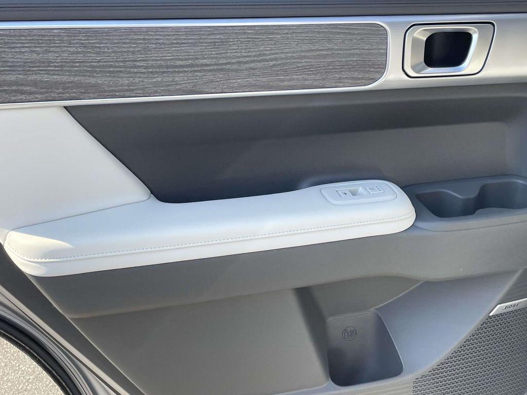new 2026 Hyundai SANTA FE HEV car, priced at $52,797